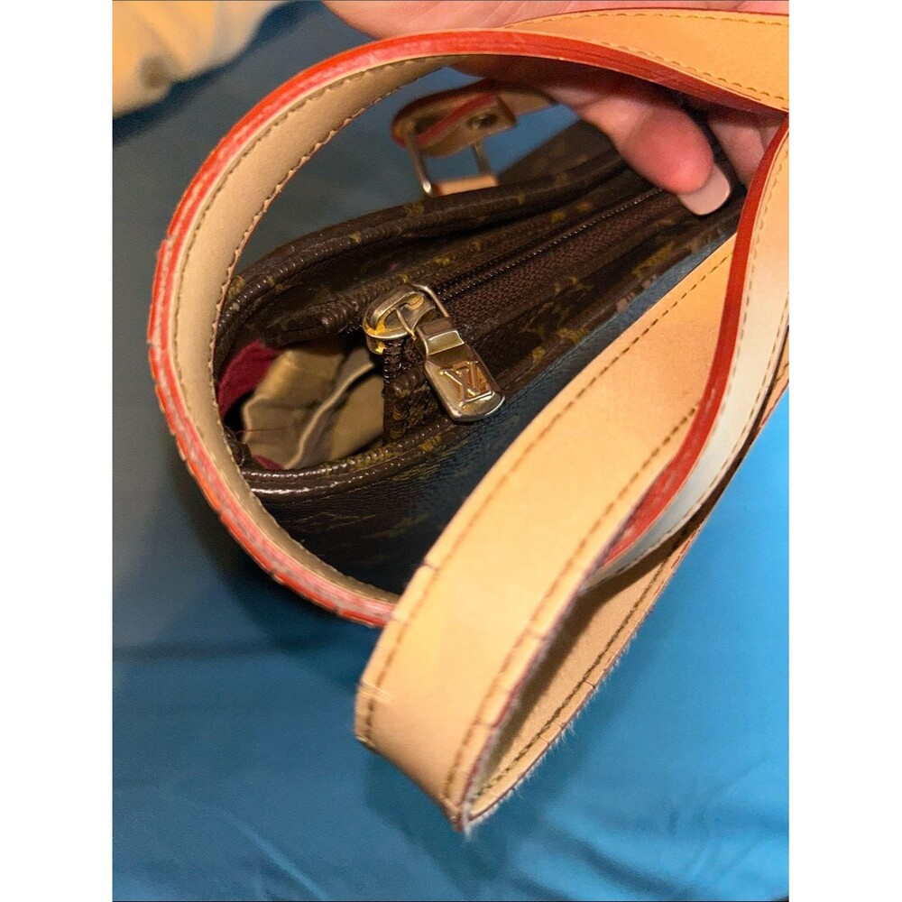 LV Design LV Logo Monogram Lined Canvas Tote Natural Red Lined 2 Straps Pocket - Picture 3 of 10